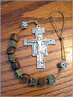 HJ3 - Brown Cubed Horn and Green Cubed Jade Beads