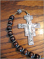 W6 - Round Dark Wood Beads